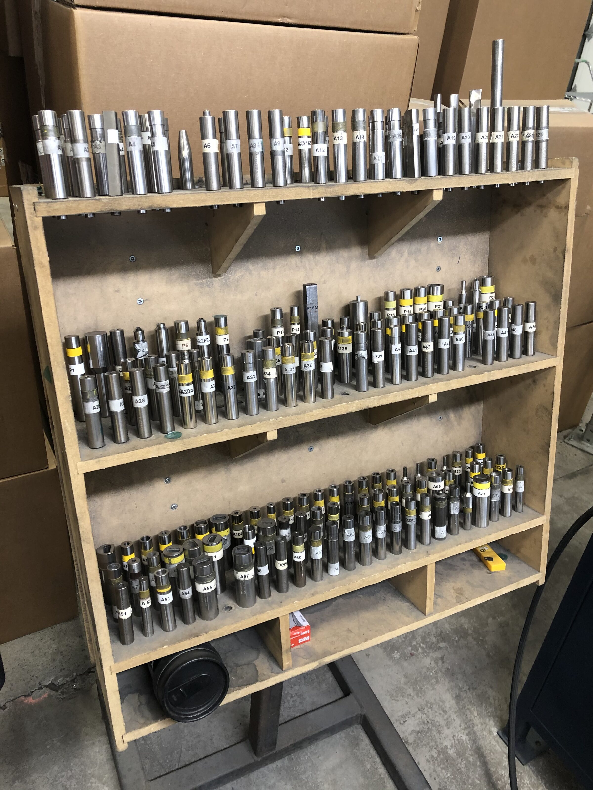 PEM tool shelving — detail